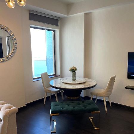 Usmans 1 Bedroom 4 Beds Jbr Huge Sea View 120 Sqm 2 Balconies ドバイ エクステリア 写真