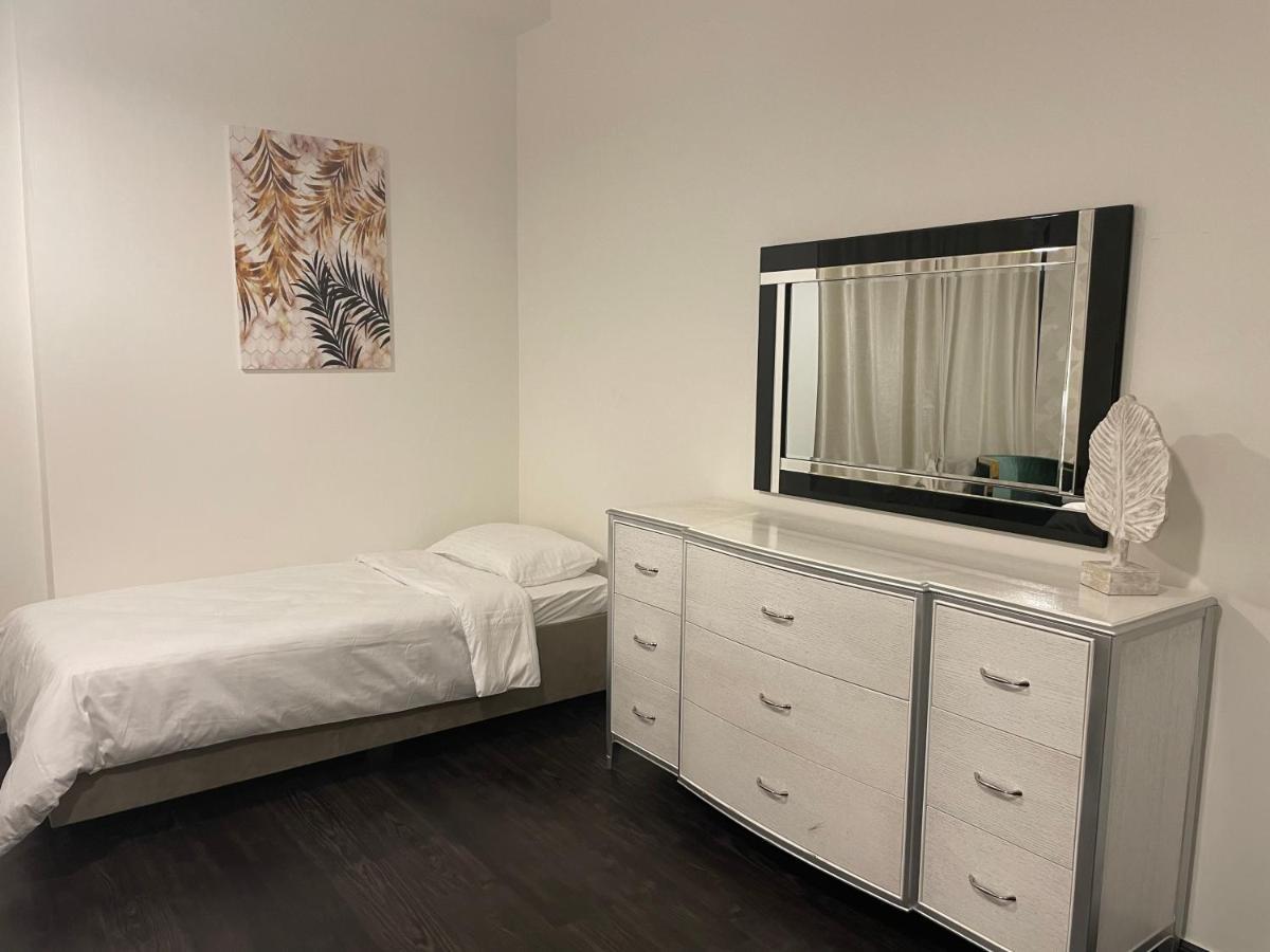 Usmans 1 Bedroom 4 Beds Jbr Huge Sea View 120 Sqm 2 Balconies ドバイ エクステリア 写真