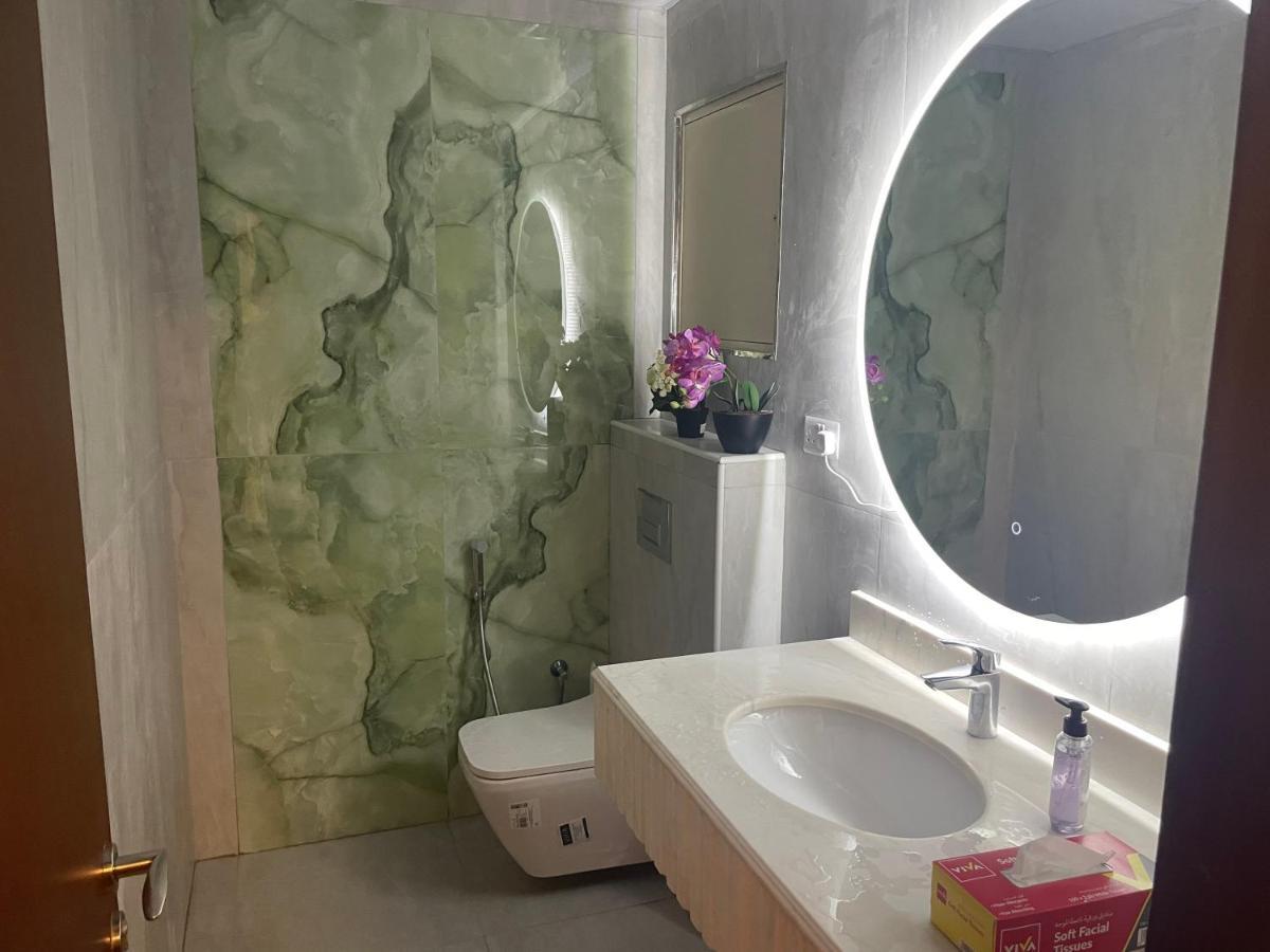 Usmans 1 Bedroom 4 Beds Jbr Huge Sea View 120 Sqm 2 Balconies ドバイ エクステリア 写真